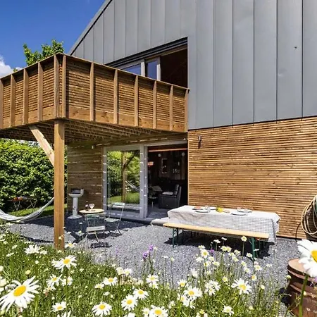 Апартаменты Hirschenhof Leglise