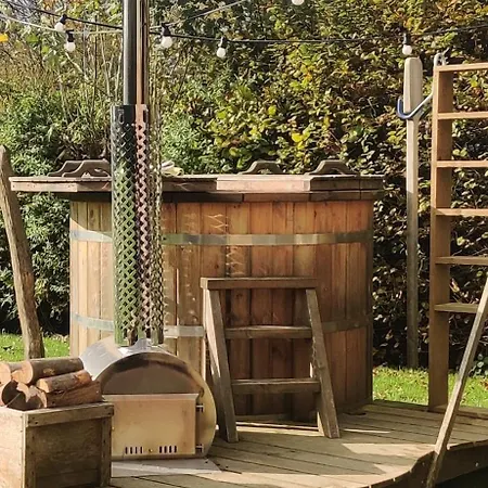 Hirschenhof * Léglise