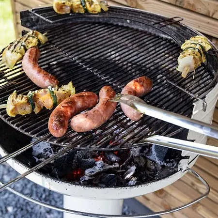 Hirschenhof * Léglise