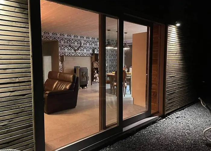 Hirschenhof * Leglise