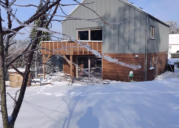 Hirschenhof * Leglise