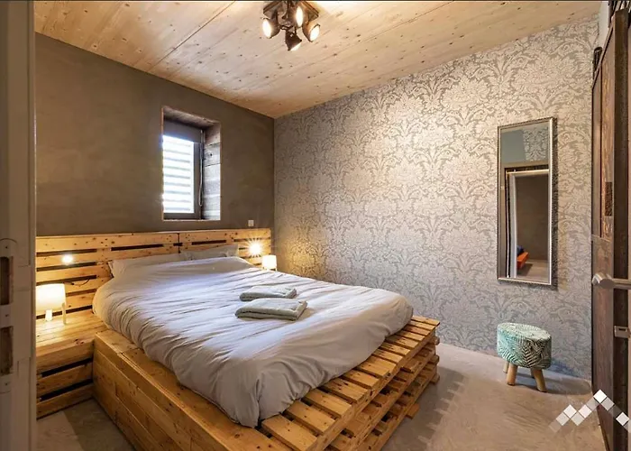 Hirschenhof Apartment Leglise